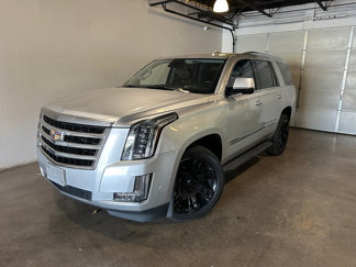 Used 2019 Cadillac Escalade Luxury image 1