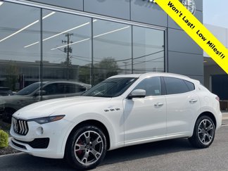 Used 2023 Maserati Levante GT image 1