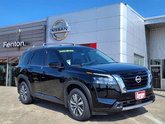 New 2025 Nissan Pathfinder SL image 1