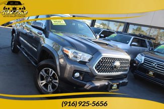 Used 2019 Toyota Tacoma TRD Sport image 1
