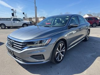 Used 2021 Volkswagen Passat 2.0T SE image 1