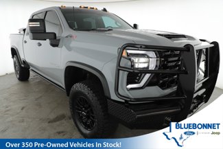 Used 2024 Chevrolet Silverado 2500 ZR2 w/ Technology Package image 1