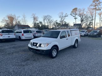 Used 2017 Nissan Frontier S image 1