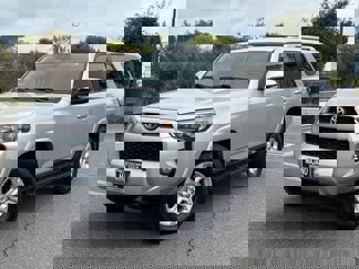Used 2017 Toyota 4Runner SR5 Premium image 1