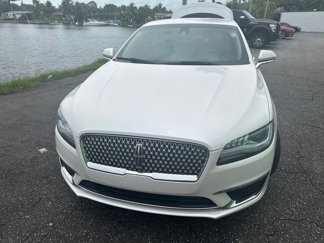Used 2019 Lincoln MKZ Premiere image 1