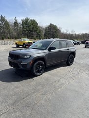New 2025 Jeep Grand Cherokee Limited w/ Black Appearance Package image 1