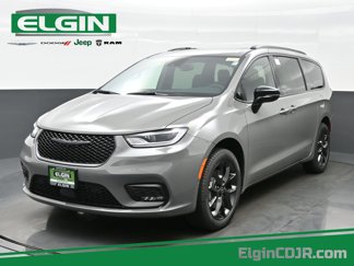 New 2025 Chrysler Pacifica Limited image 1