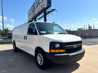 Used 2016 Chevrolet Express 3500 Extended image 1