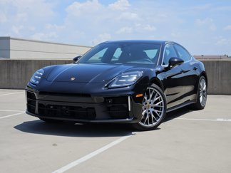 Certified 2025 Porsche Panamera 4 image 1