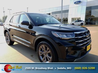 New 2025 Ford Explorer Active w/ Active Comfort Package image 1