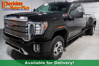Used 2023 GMC Sierra 3500 Denali w/ Denali Ultimate Package image 1