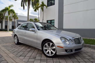 Used 2009 Mercedes-Benz E 350 4MATIC Sedan image 1