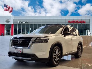 New 2025 Nissan Pathfinder Platinum image 1
