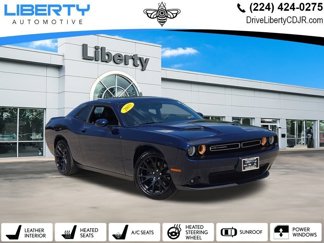 Used 2015 Dodge Challenger SXT Plus image 1