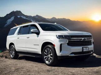 Used 2021 Chevrolet Suburban LT w/ Luxury Package image 1