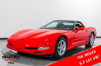 Used 2000 Chevrolet Corvette Coupe w/ Memory Pkg image 1