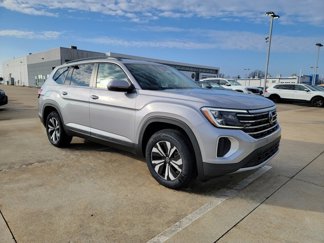 New 2025 Volkswagen Atlas SE image 1
