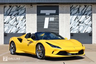 Used 2022 Ferrari F8 Tributo image 1