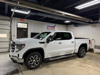 New 2025 GMC Sierra 1500 SLT w/ SLT Premium Plus Package image 1