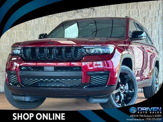 Used 2024 Jeep Grand Cherokee L Altitude image 1