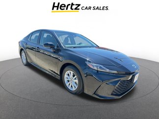 Used 2025 Toyota Camry LE image 1