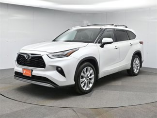 Used 2022 Toyota Highlander Limited image 1