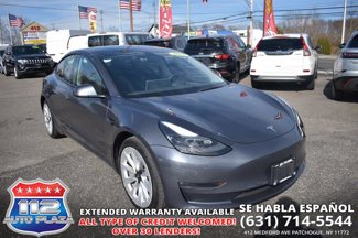 Used 2022 Tesla Model 3 Standard Range image 1