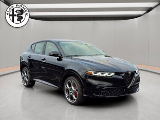New 2025 Alfa Romeo Tonale w/ Premium Package image 1