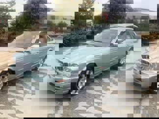 Used 2004 Jaguar XJ8 image 1