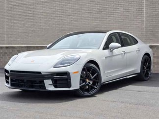 Used 2025 Porsche Panamera image 1