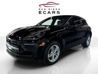 Used 2023 Porsche Macan image 1