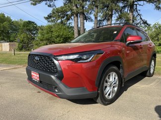 Used 2022 Toyota Corolla Cross LE image 1