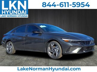 Certified 2025 Hyundai Elantra Sport image 1