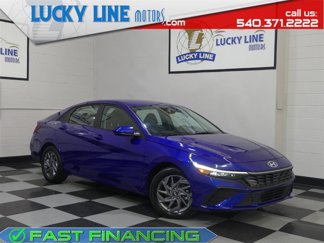 Used 2024 Hyundai Elantra SEL image 1