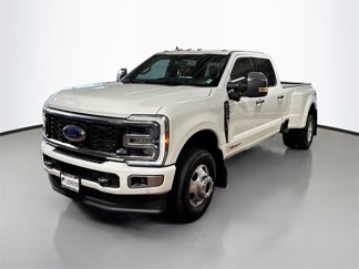 Used 2024 Ford F350 Platinum image 1