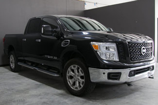 Used 2019 Nissan Titan SV image 1