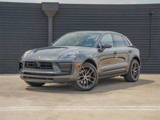 Certified 2025 Porsche Macan image 1
