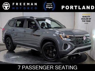 Used 2025 Volkswagen Atlas Peak Edition SE image 1
