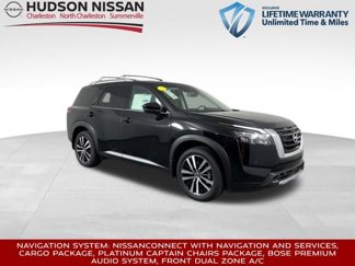 New 2025 Nissan Pathfinder Platinum image 1