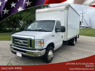 Used 2017 Ford E-350 and Econoline 350 Super Duty image 1