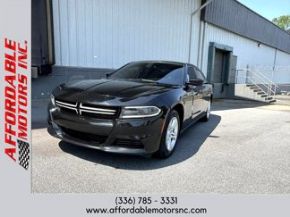 Used 2019 Dodge Charger SXT image 1