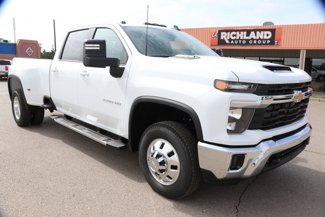 New 2025 Chevrolet Silverado 3500 LT image 1