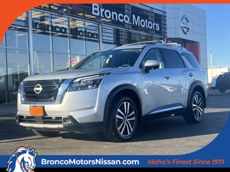 New 2025 Nissan Pathfinder Platinum w/ Cargo Package image 1