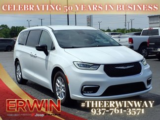 Certified 2024 Chrysler Pacifica Touring-L image 1