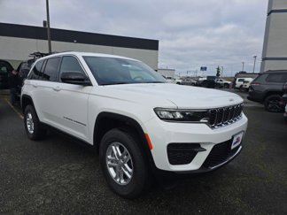 New 2025 Jeep Grand Cherokee Laredo w/ Luxury Tech Group I image 1