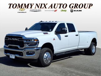 Used 2025 RAM 3500 Tradesman image 1