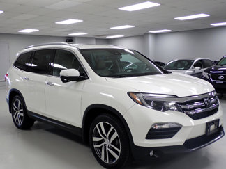 Used 2017 Honda Pilot Touring image 1