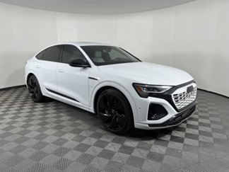 Used 2024 Audi Q8 e-tron Prestige w/ Prestige Package image 1