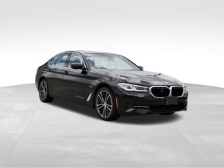 Used 2023 BMW 530e image 1