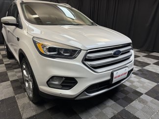 Used 2019 Ford Escape Titanium image 1